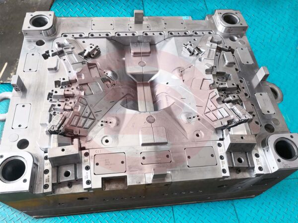 Automobile Die 5 5
